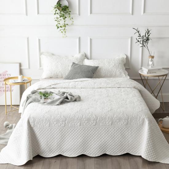 Witte kleur geborduurde sprei massief beddengoed collectie