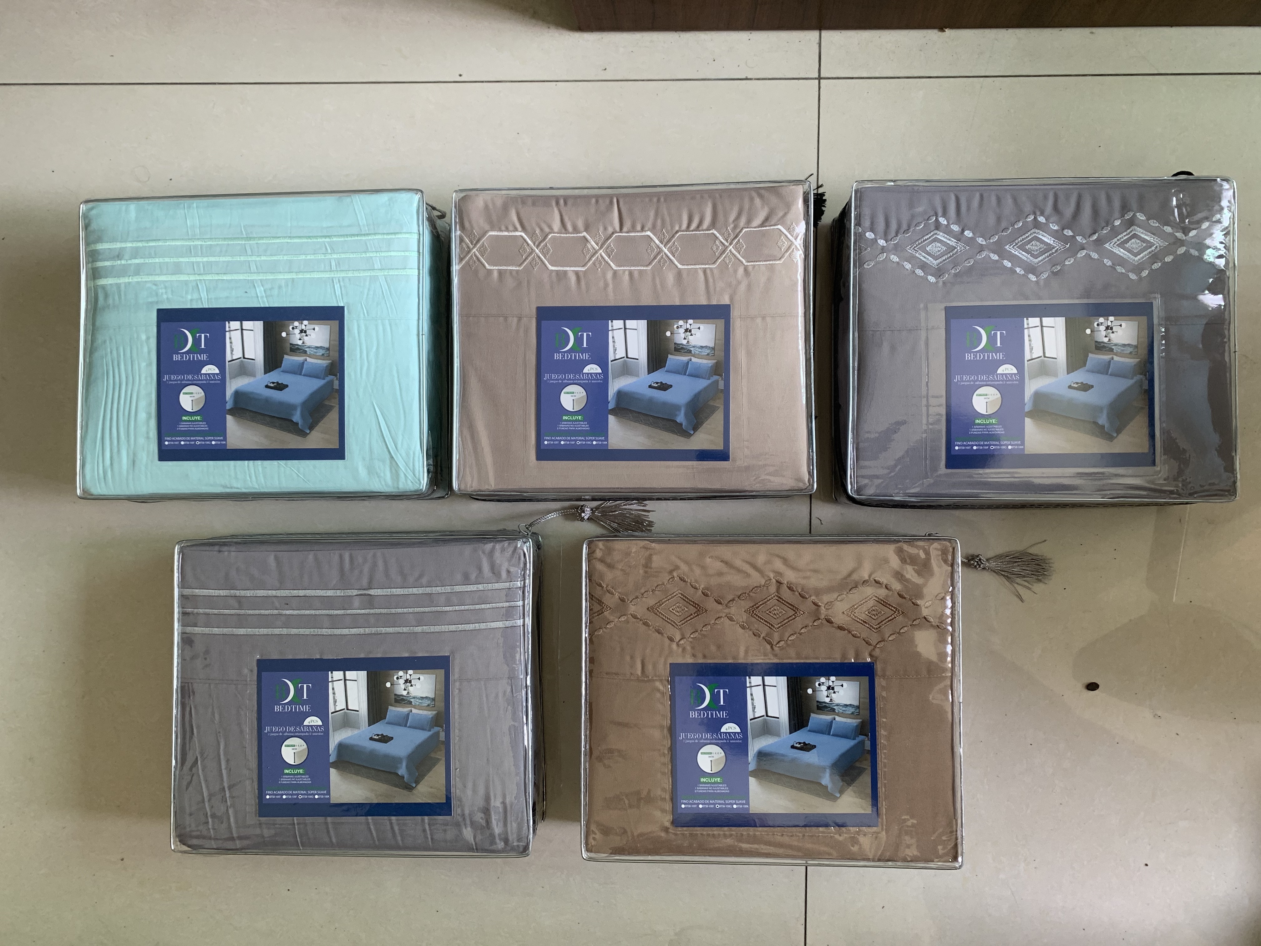 Geborduurd beddengoed met staaldraadcoating, set van 4